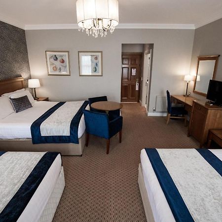 Clanard Court Hotel อาไธ ภายนอก รูปภาพ